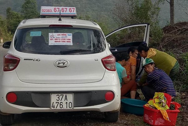Ca đỡ đẻ ‘bất đắc dĩ’ của tài xế taxi ở Nghệ An