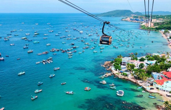 Đảo Phú Quốc sở hữu những bãi biển được đánh giá đẹp nhất Đông Nam Á. Ảnh: Traveller.com.au