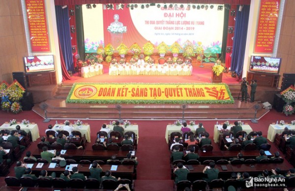 Bí thư Tỉnh ủy Nghệ An, Hà Tĩnh dự Đại hội Thi đua quyết thắng lực lượng vũ trang Quân khu 4