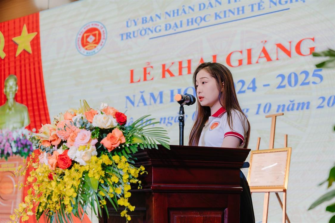 Phát biểu của Tân sinh viên K11 Trường Đại học Kinh tế Nghệ An tại lễ Khai giảng năm học 2024-2025