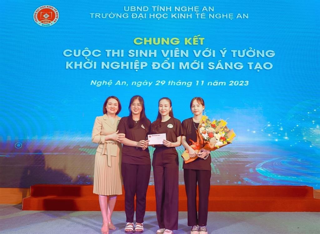 Sinh viên TCNH đạt giải tại Chung kết cuộc thi “Sinh viên với ý tưởng khởi nghiệp đổi mới sang tạo NAUE năm 2023