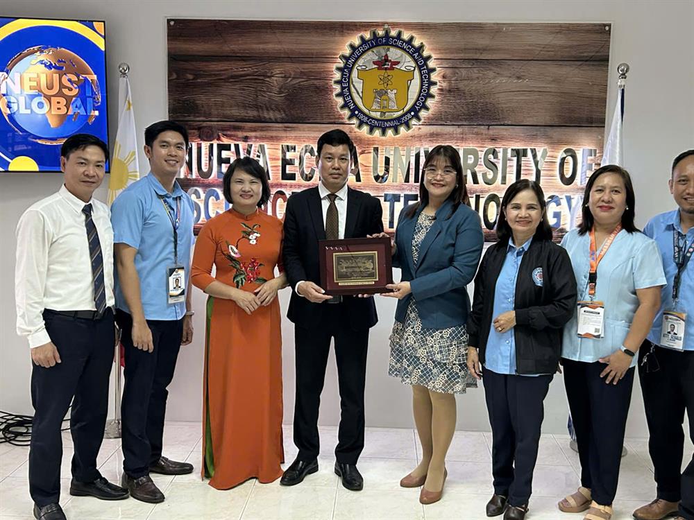 Thắt chặt hợp tác quốc tế: Trường Đại học Nghệ An thăm và làm việc tại Đại học Khoa học và Công nghệ Nueva Ecija (NEUST), Philippines
