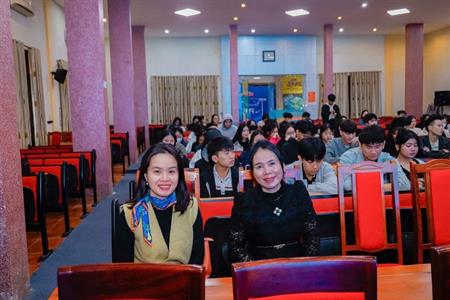 TRƯỜNG ĐẠI HỌC NGHỆ AN KHỞI ĐỘNG CHƯƠNG TRÌNH TẬP HUẤN KHỞI NGHIỆP- ĐỔI MỚI SÁNG TẠO