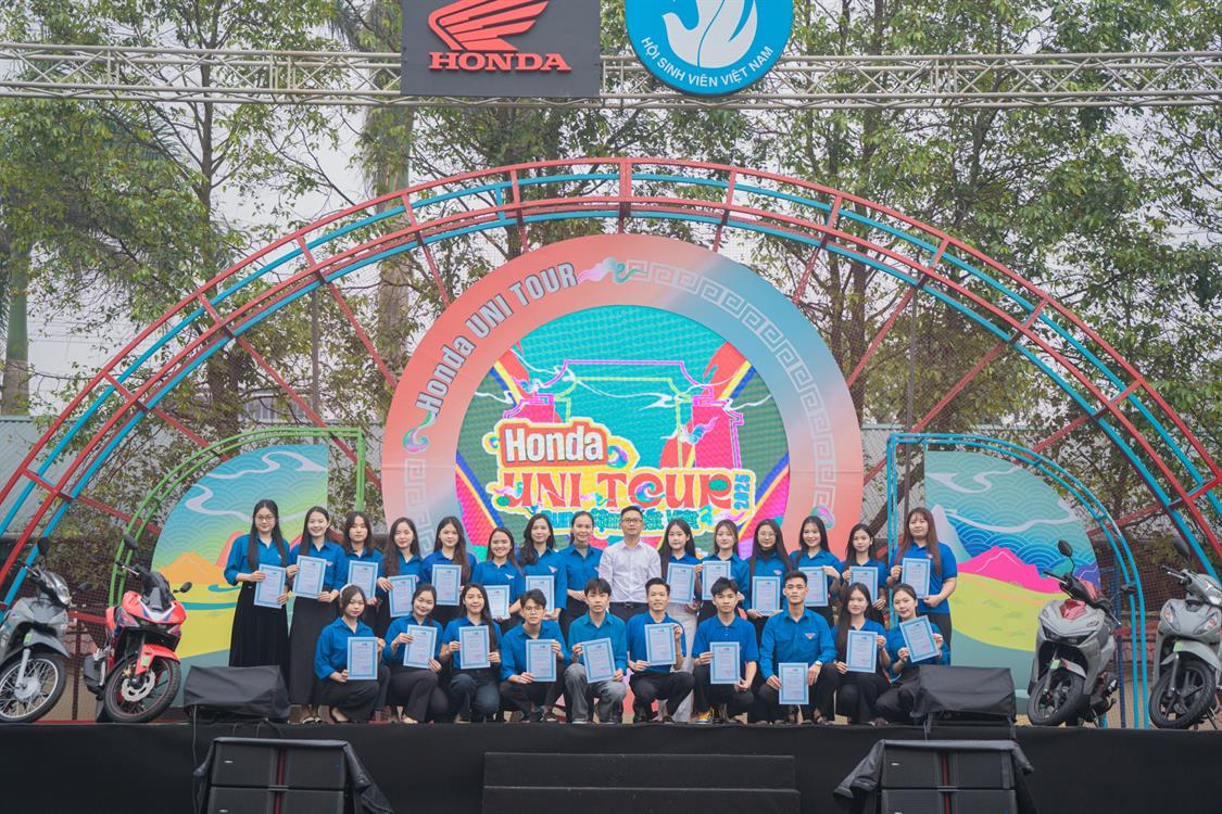 LIÊN CHI ĐOÀN KINH TẾ – QUẢN TRỊ KINH DOANH VÀ NHỮNG GƯƠNG MẶT SINH VIÊN TIÊU BIỂU NĂM 2025