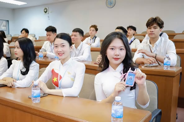  5 NGHỀ 