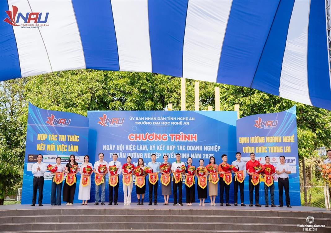 TUYỂN SINH NGÀNH QUẢN TRỊ KINH DOANH – TRƯỜNG ĐẠI HỌC NGHỆ AN