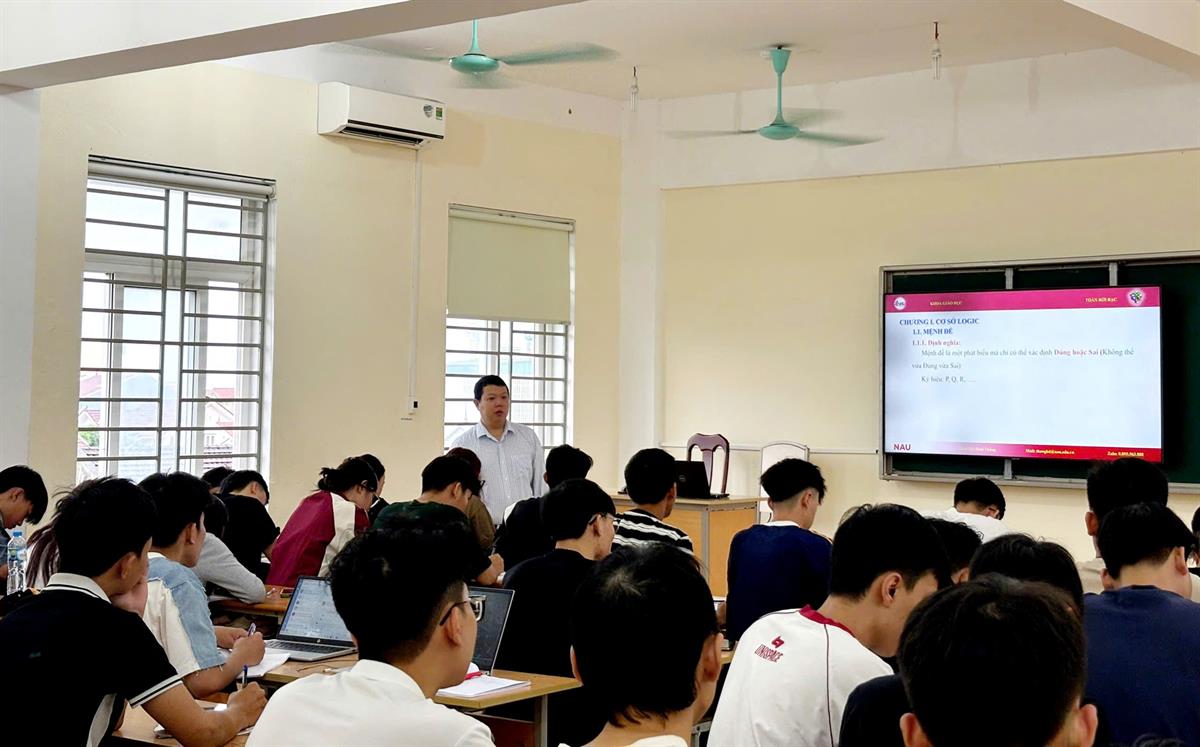 Ngày đầu trở lại trường của Sinh viên CNTT NAU tràn đầy năng lượng