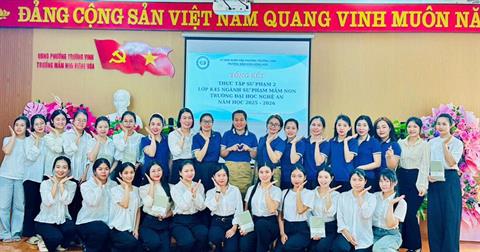 HÀNH TRÌNH ĐONG ĐẦY YÊU THƯƠNG TẠI TRƯỜNG MẦM NON HƯNG HÒA