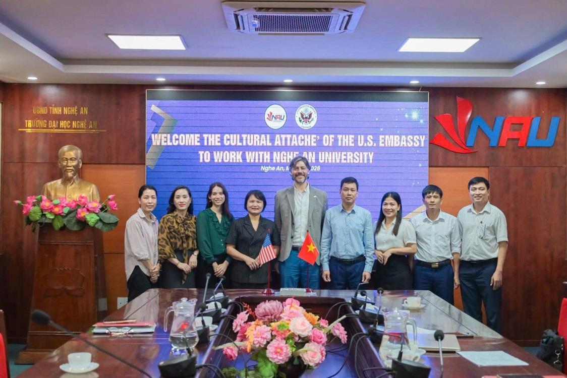 Thúc đẩy hợp tác giáo dục quốc tế, mở rộng cơ hội học tập cho sinh viên NAU
