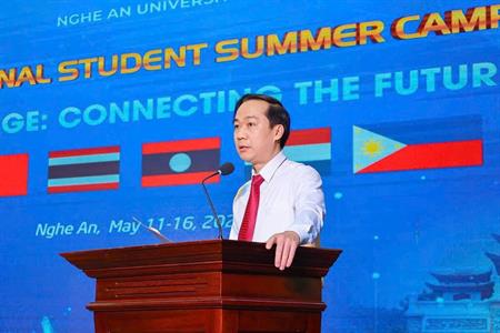NAU BỆ PHÓNG TOÀN CẦU: VƯƠN TẦM TRI THỨC, KẾT NỐI TƯƠNG LAI