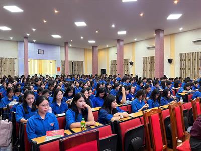 TUẦN SINH HOẠT ĐẦU KHÓA K48: TÂN SINH VIÊN KHOA GIÁO DỤC ĐỪNG BỎ LỠ!