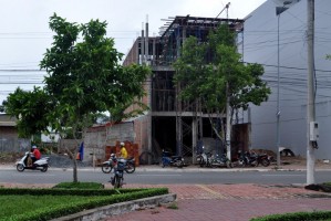 Căn nhà của ông Lương Trí Tiên - bí thư Thành ủy Bà Rịa - đang được xây dựng - Ảnh: ĐÔNG HÀ