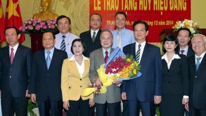 Nguyên Thủ tướng Phan Văn Khải tại lễ nhận huy hiệu 55 năm tuổi Đảng, tháng 12/2014