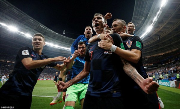 Ngược dòng hạ tuyển Anh, Croatia vào chung kết World Cup 2018