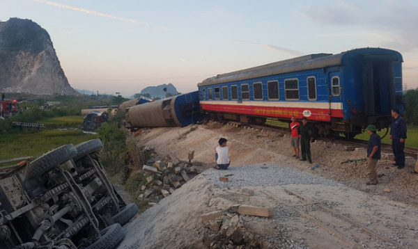 Cục trưởng Đường sắt nhận kỷ luật... phê bình sau các tai nạn tàu hỏa