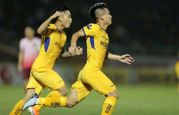 Sông Lam thắng đậm HAGL, vào tốp 3 V-League 2019