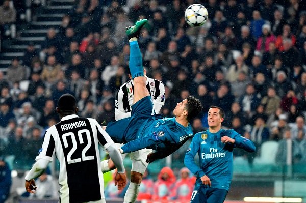 Siêu phẩm để đời của Ronaldo khiến Juventus quyết định làm điều "điên rồ"
