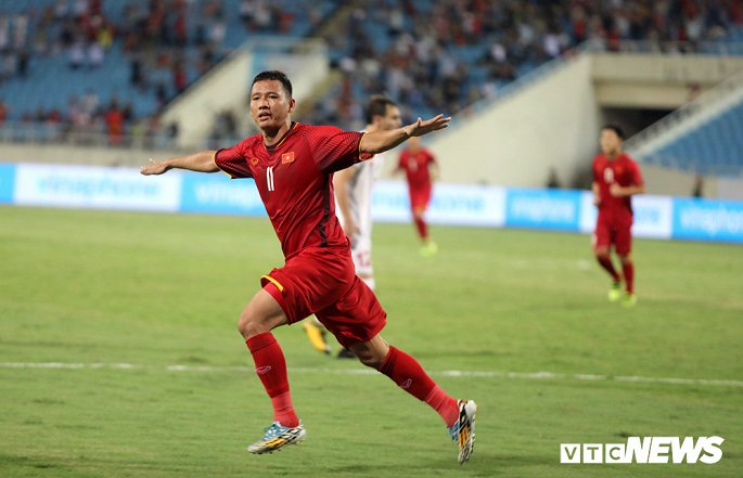 Anh Đức ghi bàn gỡ hòa cho Olympic Việt Nam. (Ảnh: Ngọc Anh)