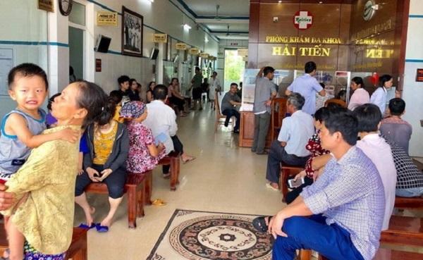 Hải Tiến, Thanh Hóa: Gần 60 du khách nghi ngộ độc khi ăn hải sản