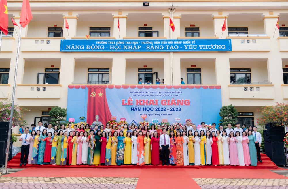 Trường THCS Đặng Thai Mai (Vinh- Nghệ An): Khai trường- Mở đầu cho hành trình mới